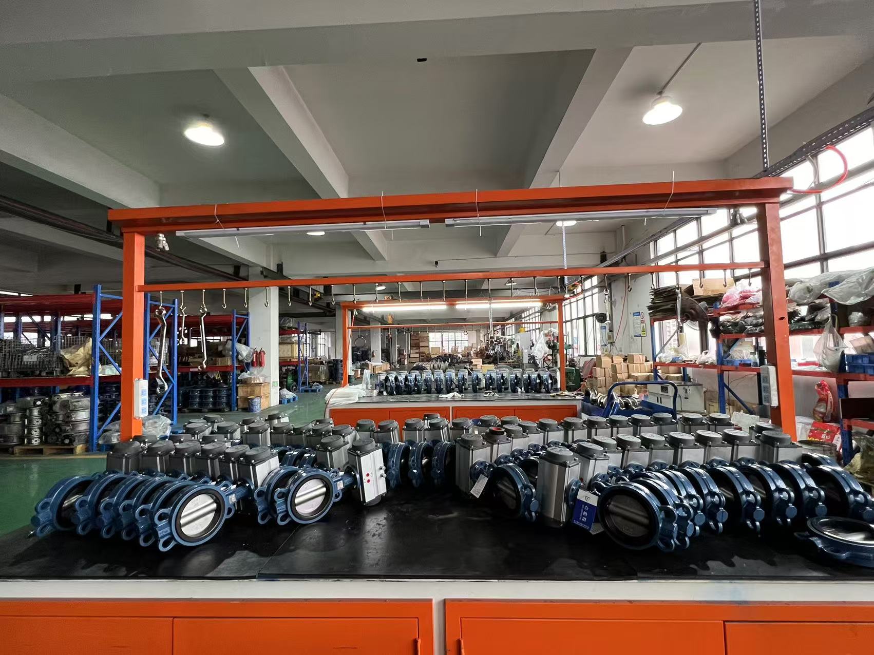 Workshop de fábrica de válvulas de Zhongguan